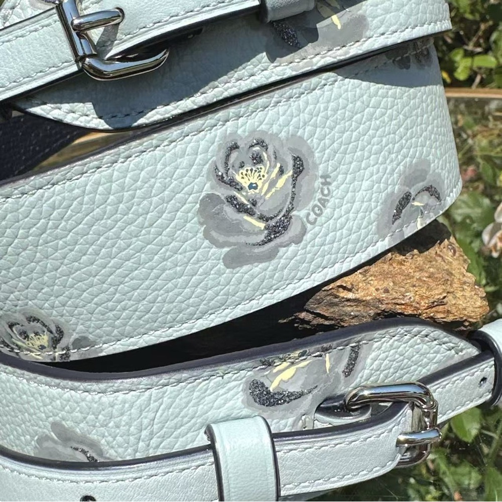 NWT COACH Strap With Rose Print 31756 - Picture 4 of 9